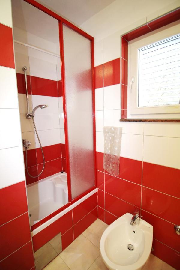 Apartment Duda Petrcane Esterno foto