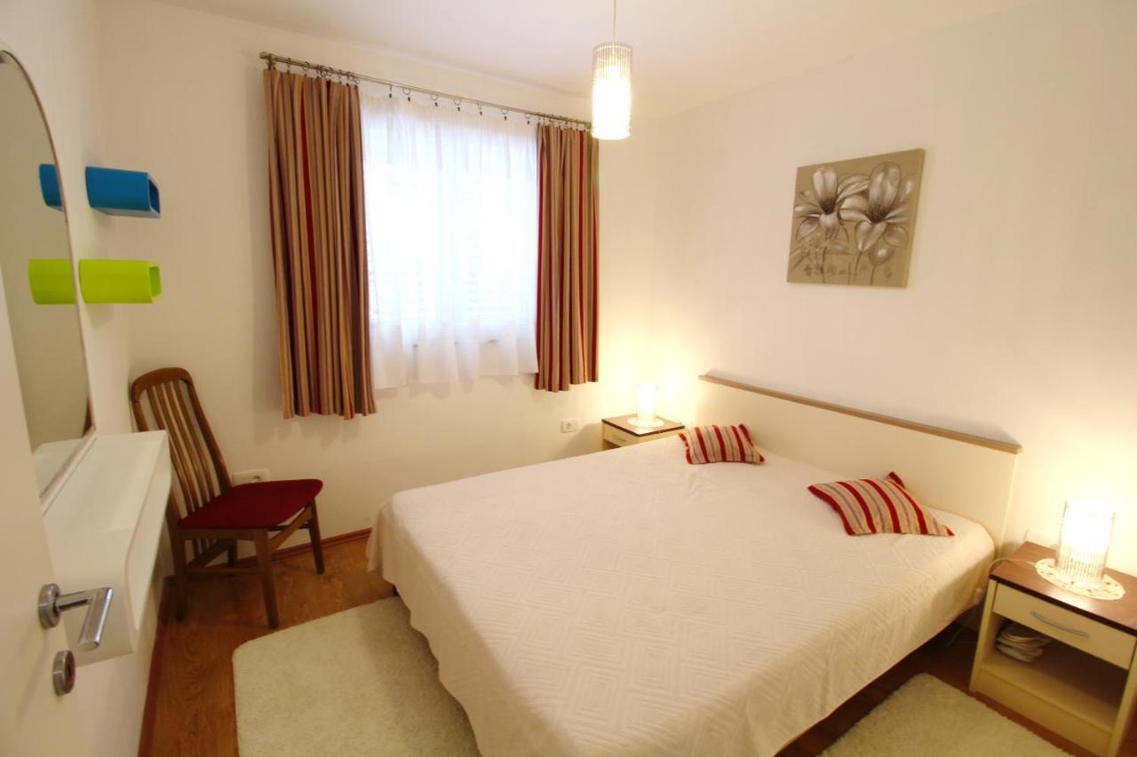 Apartment Duda Petrcane Esterno foto